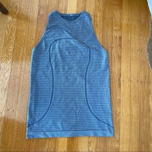 Lululemon Razorback tank - size 8
